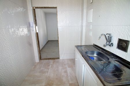 Cozinha de apartamento para alugar com 2 quartos, 45m² em Olaria, Rio de Janeiro