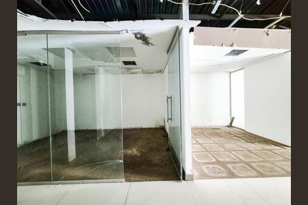 Casa para alugar com 782m², 7 quartos e 1 vaga Casa para alugar com 782m², 7 quartos e 1 vagaQuarto 3