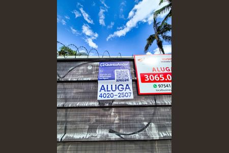 Casa para alugar com 782m², 7 quartos e 1 vaga Casa para alugar com 782m², 7 quartos e 1 vagaInstalação da Placa