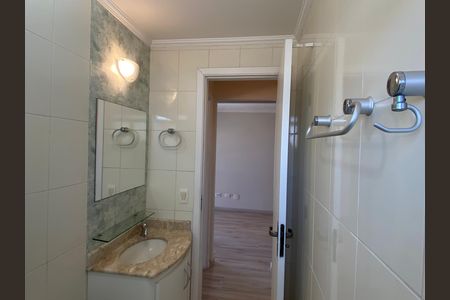Banheiro 2 de apartamento à venda com 2 quartos, 64m² em Km 18, Osasco