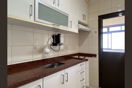 Apartamento à venda com 64m², 2 quartos e 1 vagaCozinha - Área de Serviço