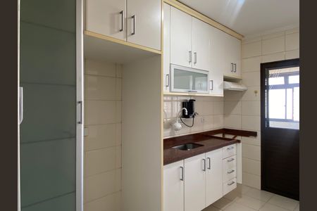 Apartamento à venda com 64m², 2 quartos e 1 vagaCozinha - Área de Serviço