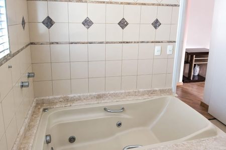Casa de condomínio para alugar com 200m², 3 quartos e 2 vagasBanheiro social