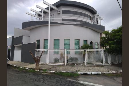 Casa de condomínio para alugar com 200m², 3 quartos e 2 vagasFachada