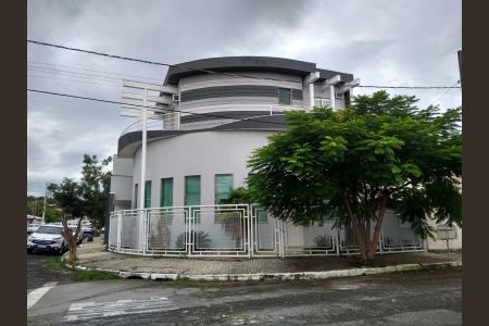 Fachada de casa de condomínio para alugar com 3 quartos, 200m² em Jardim dos Estados, Taubaté