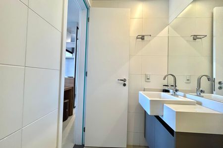 Studio para alugar com 39m², 1 quarto e sem vaga Studio para alugar com 39m², 1 quarto e sem vagaBanheiro da Suíte