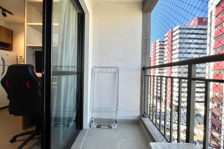 Varanda de kitnet/studio para alugar com 1 quarto, 39m² em Mirandópolis, São Paulo