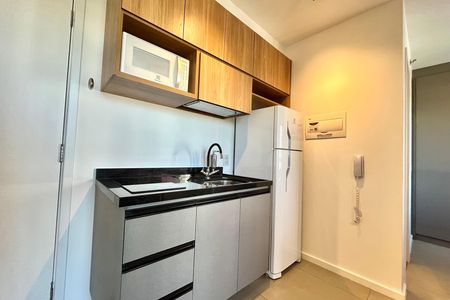Cozinha de kitnet/studio para alugar com 1 quarto, 39m² em Mirandópolis, São Paulo