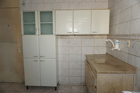 Cozinha de apartamento para alugar com 2 quartos, 60m² em Jardim Celia, Embu das Artes