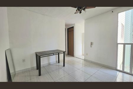 Sala de apartamento para alugar com 2 quartos, 48m² em Jequitibá, Vespasiano
