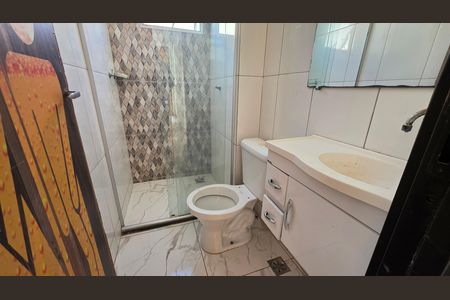 Banheiro social de apartamento para alugar com 2 quartos, 48m² em Jequitibá, Vespasiano