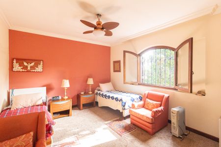 Quarto  de casa de condomínio para alugar com 4 quartos, 422m² em Nova Fazendinha, Carapicuíba