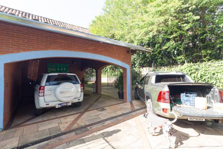 Garagem de casa de condomínio para alugar com 4 quartos, 422m² em Nova Fazendinha, Carapicuíba