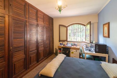 Casa de condomínio para alugar com 422m², 4 quartos e 5 vagasSuíte 