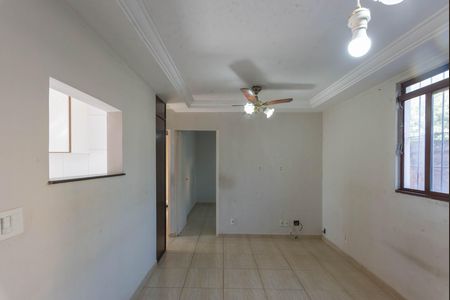 Apartamento à venda com 72m², 2 quartos e 1 vaga Apartamento à venda com 72m², 2 quartos e 1 vagaSala