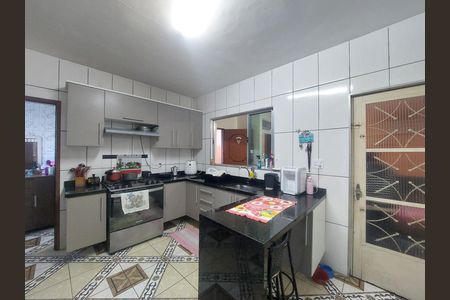 Casa à venda com 125m², 4 quartos e 2 vagas Casa à venda com 125m², 4 quartos e 2 vagasCozinha 2