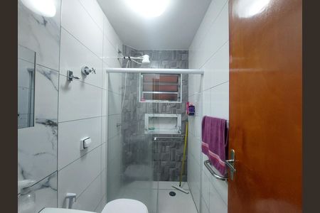 Casa à venda com 125m², 4 quartos e 2 vagas Casa à venda com 125m², 4 quartos e 2 vagasBanheiro 1