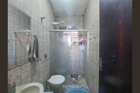 Banheiro 2 de casa à venda com 4 quartos, 125m² em Jardim Santa Francisca Cabrini, São Paulo