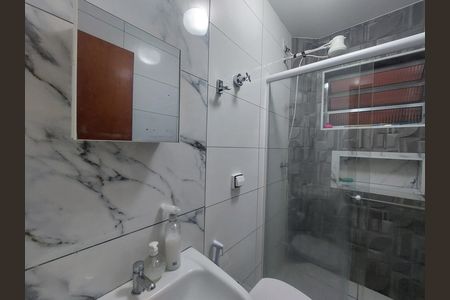Casa à venda com 125m², 4 quartos e 2 vagas Casa à venda com 125m², 4 quartos e 2 vagasBanheiro 1