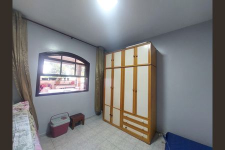 Casa à venda com 125m², 4 quartos e 2 vagas Casa à venda com 125m², 4 quartos e 2 vagasQuarto 1
