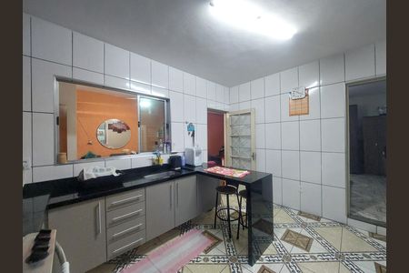 Casa à venda com 125m², 4 quartos e 2 vagas Casa à venda com 125m², 4 quartos e 2 vagasCozinha 2