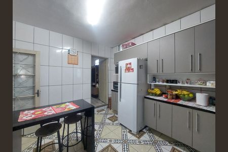 Casa à venda com 125m², 4 quartos e 2 vagas Casa à venda com 125m², 4 quartos e 2 vagasCozinha 2