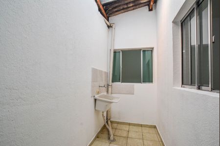 Área de Serviço de apartamento para alugar com 2 quartos, 80m² em Parque das Nações, Santo André