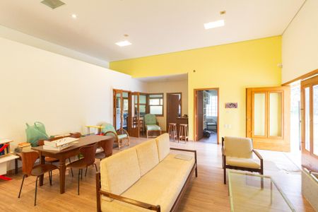 Casa de Condomínio para alugar com 2 quartos, 110m² em Nova Fazendinha, Carapicuíba