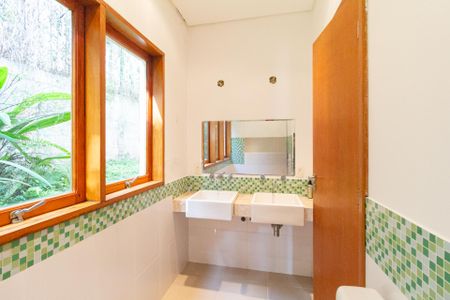 Casa de condomínio para alugar com 110m², 2 quartos e 27 vagas Casa de condomínio para alugar com 110m², 2 quartos e 27 vagasBanheiro do Quarto 1