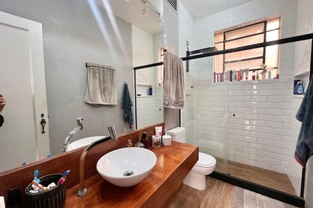 Apartamento à venda com 110m², 3 quartos e 1 vaga Apartamento à venda com 110m², 3 quartos e 1 vagaBanheiro