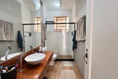 Apartamento à venda com 110m², 3 quartos e 1 vaga Apartamento à venda com 110m², 3 quartos e 1 vagaBanheiro