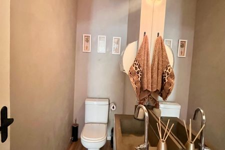 Apartamento à venda com 110m², 3 quartos e 1 vaga Apartamento à venda com 110m², 3 quartos e 1 vagaLavabo