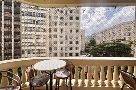 Apartamento à venda com 110m², 3 quartos e 1 vaga Apartamento à venda com 110m², 3 quartos e 1 vagaVaranda