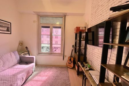 Apartamento à venda com 110m², 3 quartos e 1 vaga Apartamento à venda com 110m², 3 quartos e 1 vagaQuarto 3