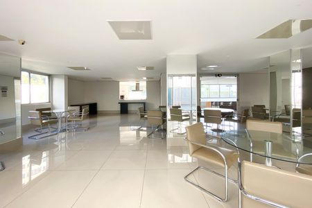 Apartamento para alugar com 180m², 3 quartos e 2 vagas Apartamento para alugar com 180m², 3 quartos e 2 vagasÁrea comum