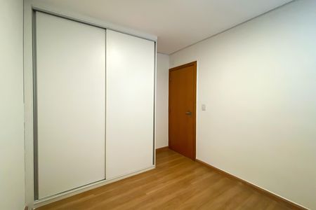 Apartamento para alugar com 180m², 3 quartos e 2 vagas Apartamento para alugar com 180m², 3 quartos e 2 vagasQuarto 2