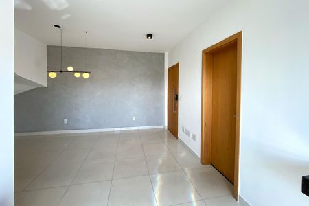 Apartamento para alugar com 180m², 3 quartos e 2 vagas Apartamento para alugar com 180m², 3 quartos e 2 vagasSala