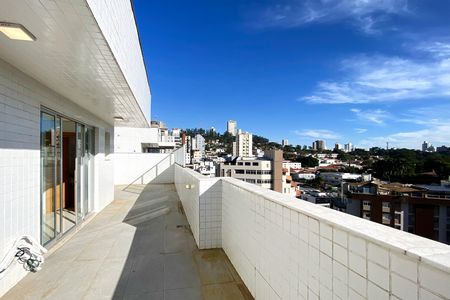 Apartamento para alugar com 180m², 3 quartos e 2 vagas Apartamento para alugar com 180m², 3 quartos e 2 vagasCobertura