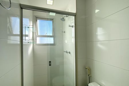 Apartamento para alugar com 180m², 3 quartos e 2 vagas Apartamento para alugar com 180m², 3 quartos e 2 vagasBanheiro da Suíte