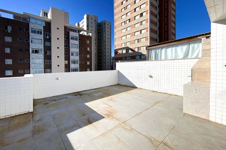 Apartamento para alugar com 180m², 3 quartos e 2 vagas Apartamento para alugar com 180m², 3 quartos e 2 vagasCobertura