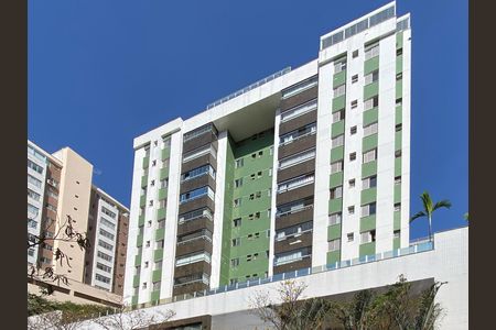 Apartamento para alugar com 180m², 3 quartos e 2 vagas