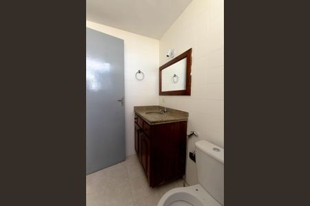 Banheiro de apartamento para alugar com 2 quartos, 82m² em Covanca, São Gonçalo