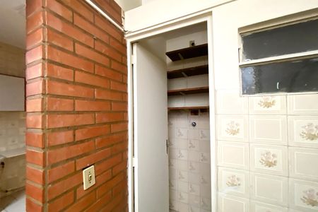 Área de Serviço de apartamento para alugar com 2 quartos, 54m² em Sagrada Família, Belo Horizonte