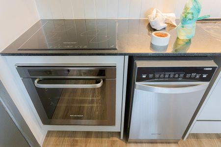 Cozinha de apartamento para alugar com 1 quarto, 55m² em Pinheiros, São Paulo