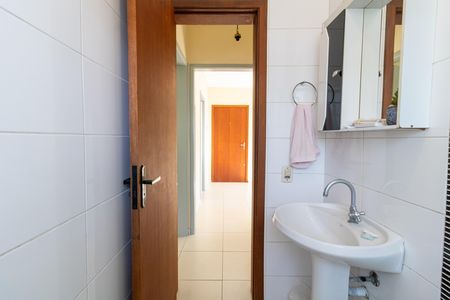 Apartamento à venda com 54m², 2 quartos e sem vaga Apartamento à venda com 54m², 2 quartos e sem vagaBanheiro