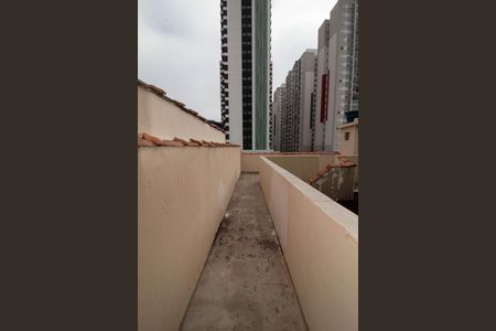 Área externa de casa para alugar com 3 quartos, 100m² em Jardim Flor da Montanha, Guarulhos