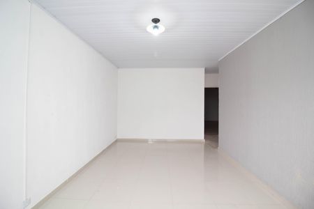 Casa para alugar com 100m², 3 quartos e 2 vagas Casa para alugar com 100m², 3 quartos e 2 vagasSala