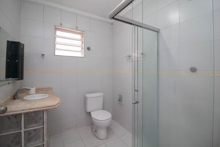 Casa para alugar com 100m², 3 quartos e 2 vagas Casa para alugar com 100m², 3 quartos e 2 vagasBanheiro