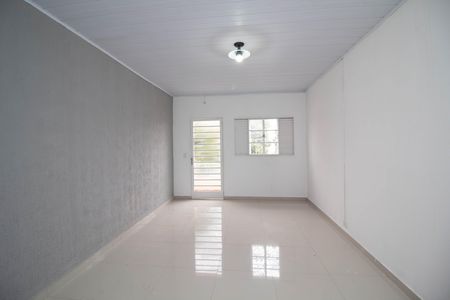 Casa para alugar com 100m², 3 quartos e 2 vagas Casa para alugar com 100m², 3 quartos e 2 vagasSala