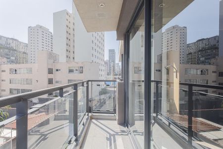 Varanda de kitnet/studio para alugar com 1 quarto, 41m² em Pinheiros, São Paulo